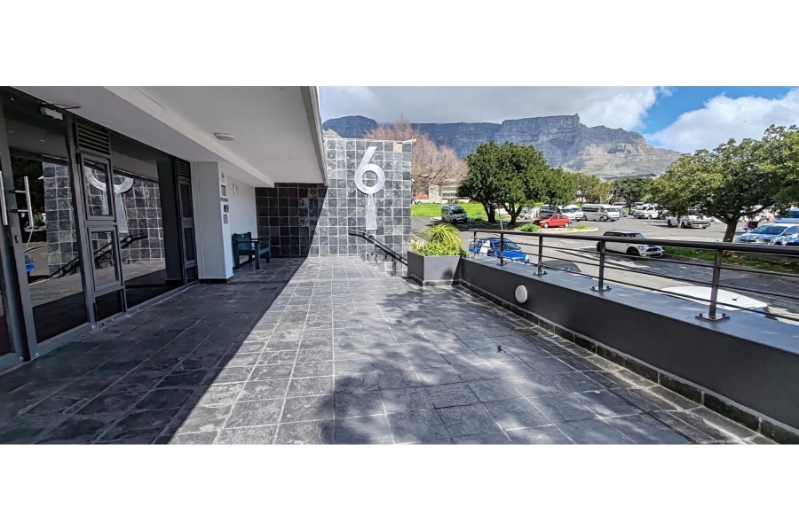 1 Bedroom Property for Sale in Zonnebloem Western Cape